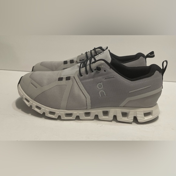 On Cloud 5 Waterproof Glacier Grey Size 8.5 ๐๐๐ - Picture 4 of 12